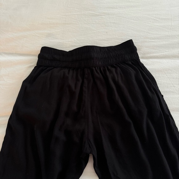 Aritzia Sunday Best Black Joggers - Picture 8 of 11